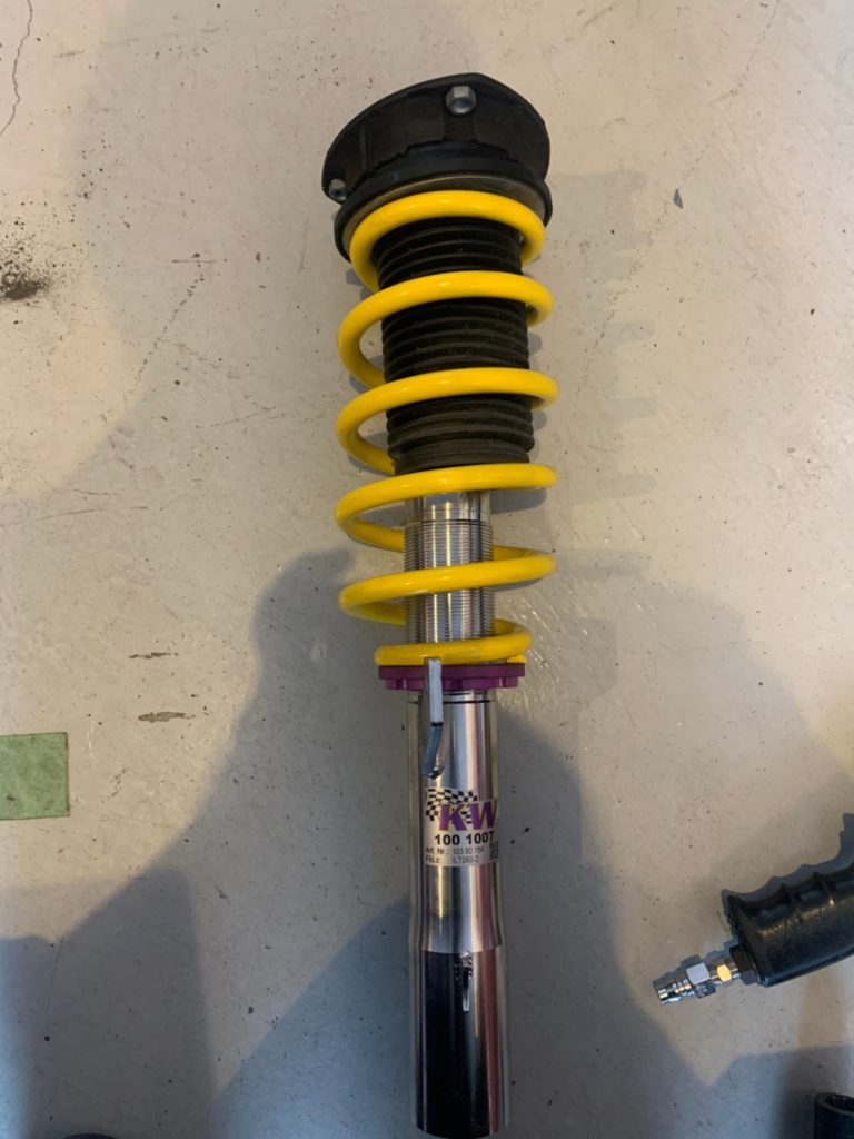 もちろんエアサスだけじゃなく車高調もやりますよ Jetstroke Blog