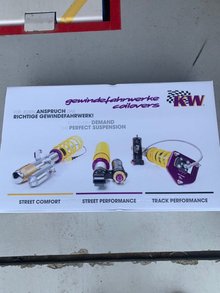 もちろんエアサスだけじゃなく車高調もやりますよ Jetstroke Blog